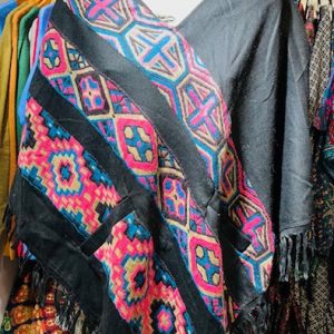 Poncho en laine de yak 2 PON 5
